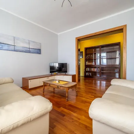 Apartment Classy And Sunny In Rijeka